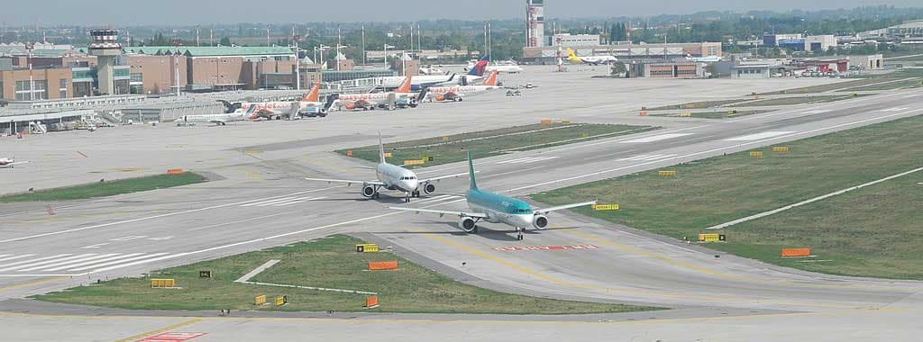 Reach St Mark's Square from Marco Polo Airport
